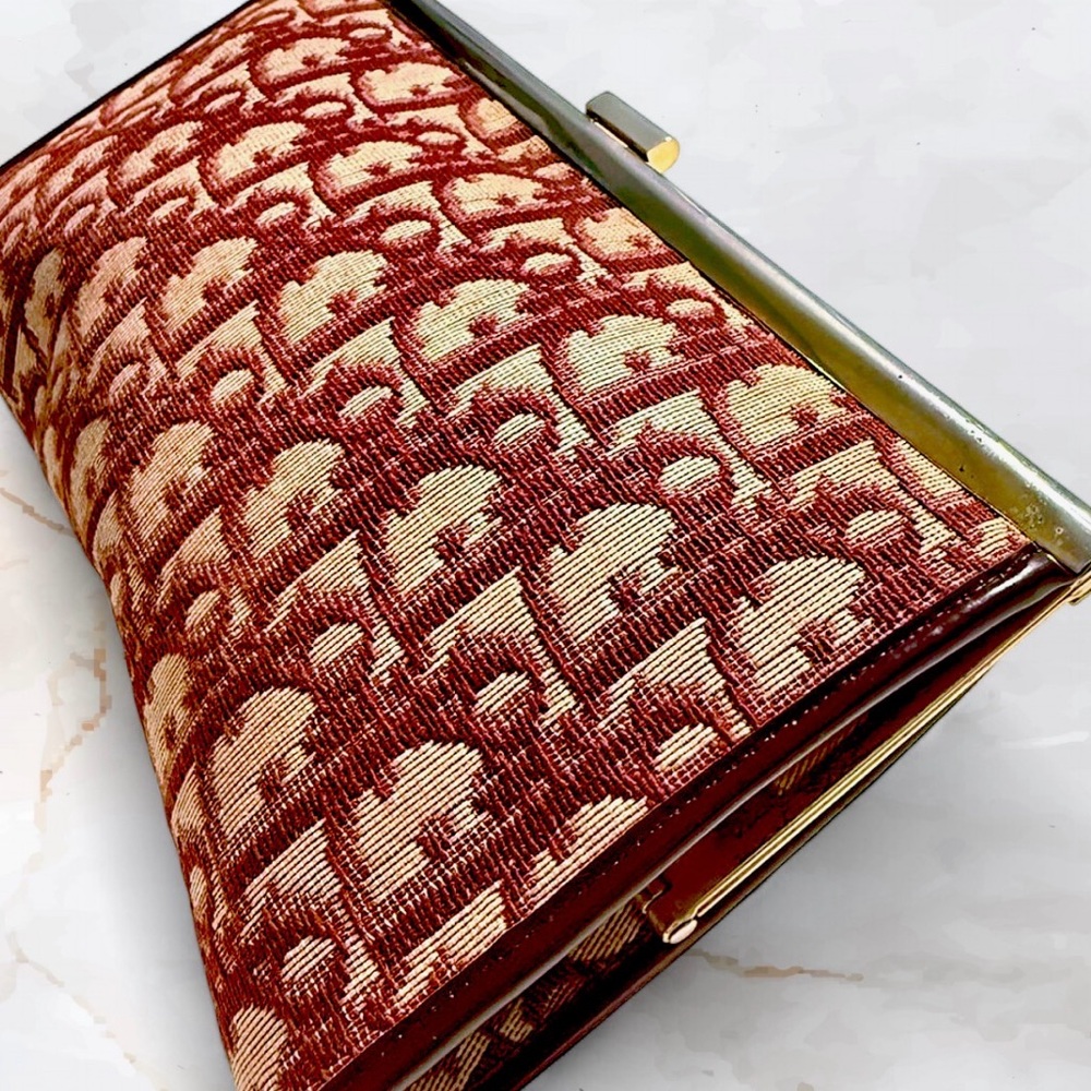 Dior Bordeaux Trotter Kiss Lock Clutch Vintage Pretty Outside | Needs Work